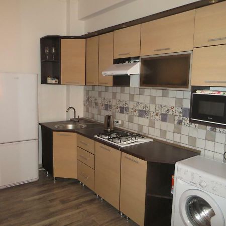 Bishkek House Apartament Ngoại thất bức ảnh