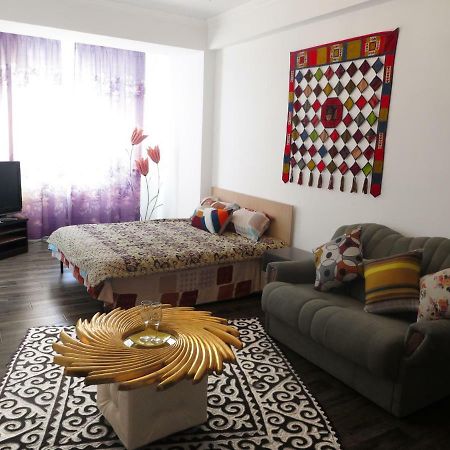 Bishkek House Apartament Ngoại thất bức ảnh