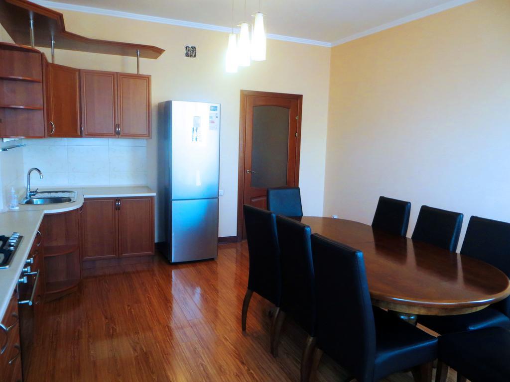 Bishkek House Apartament Ngoại thất bức ảnh