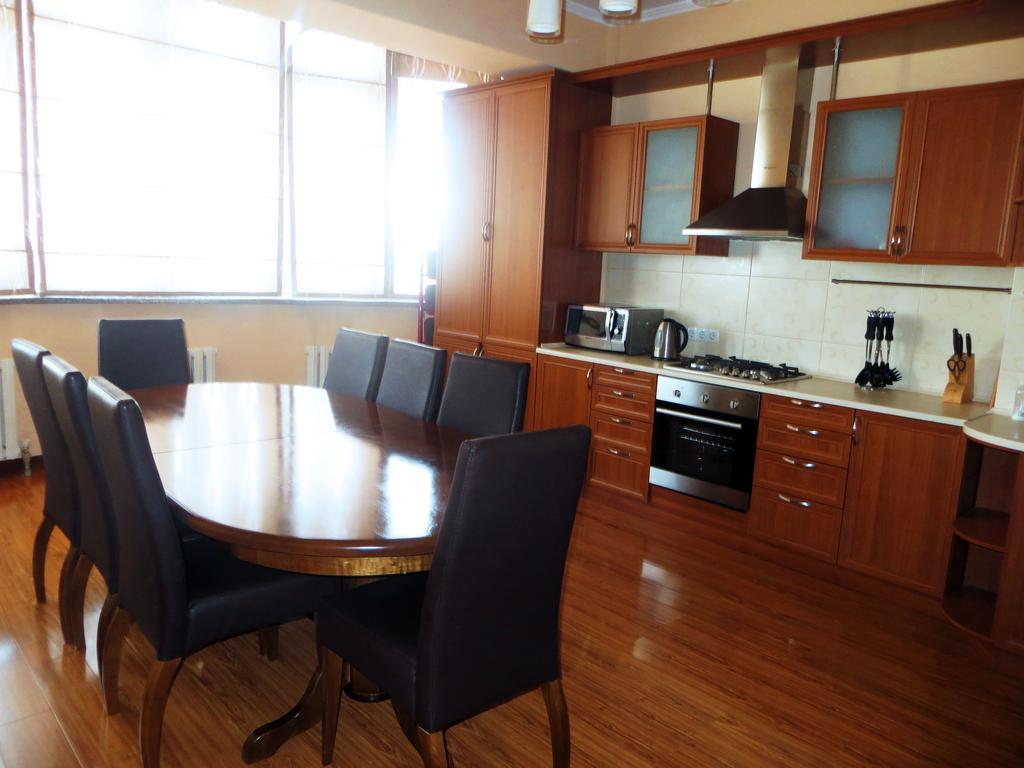 Bishkek House Apartament Ngoại thất bức ảnh