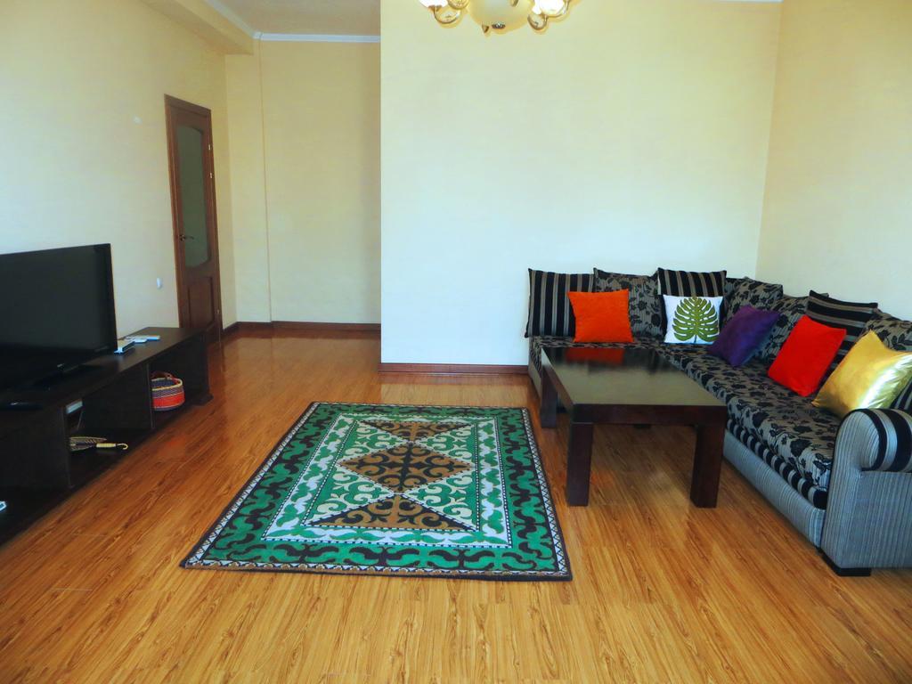 Bishkek House Apartament Ngoại thất bức ảnh