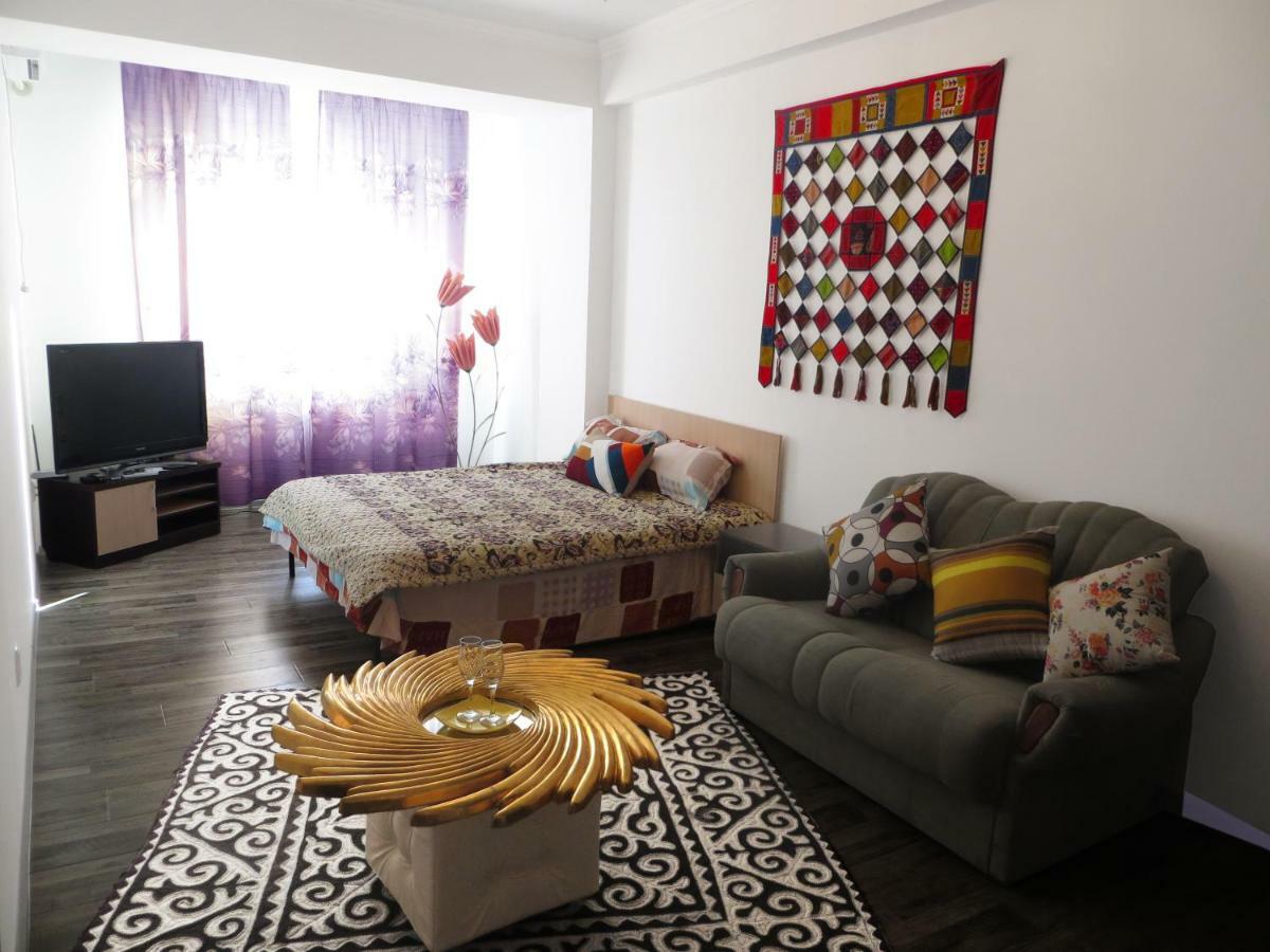 Bishkek House Apartament Ngoại thất bức ảnh
